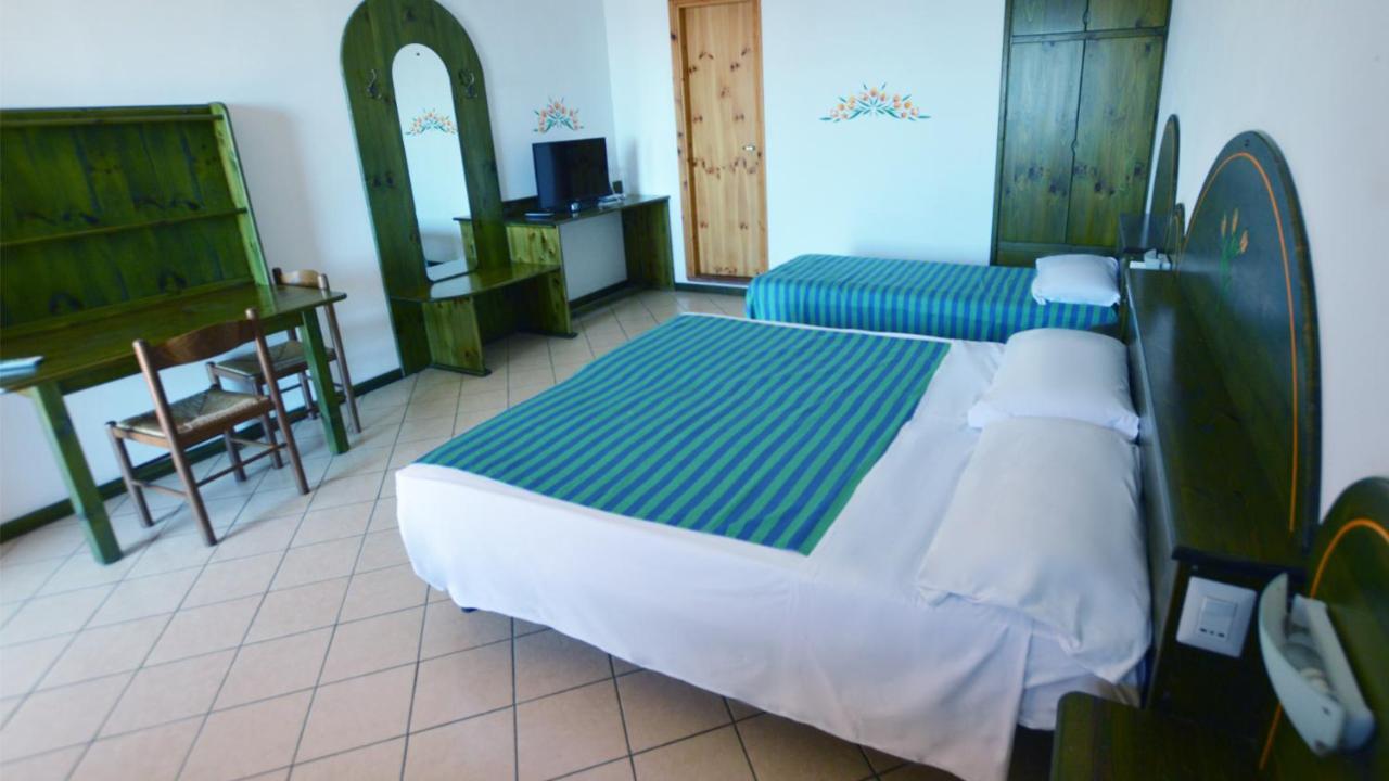 Hotiday Village Letojanni Taormina Exterior foto